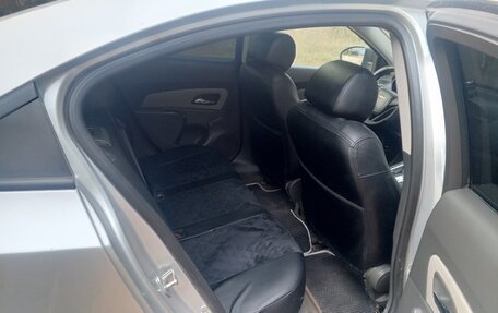 Chevrolet Cruze II, 2009 год, 450 000 рублей, 4 фотография