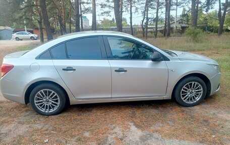 Chevrolet Cruze II, 2009 год, 450 000 рублей, 7 фотография