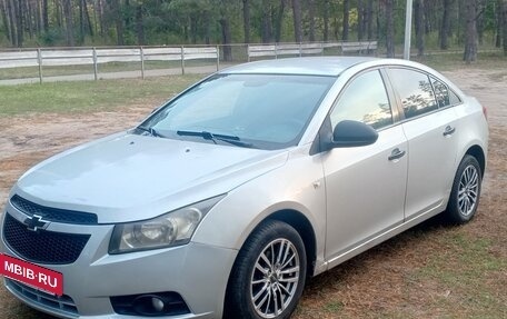 Chevrolet Cruze II, 2009 год, 450 000 рублей, 8 фотография