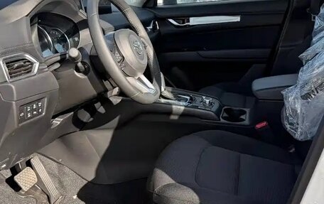 Mazda CX-5 II, 2025 год, 3 150 000 рублей, 6 фотография