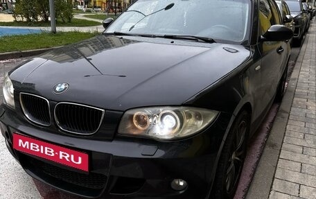 BMW 1 серия, 2007 год, 640 000 рублей, 1 фотография