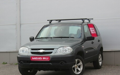 Chevrolet Niva I рестайлинг, 2017 год, 587 000 рублей, 1 фотография
