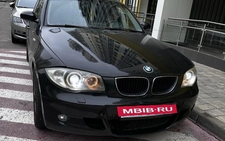 BMW 1 серия, 2007 год, 640 000 рублей, 2 фотография