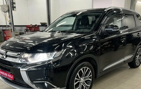 Mitsubishi Outlander III рестайлинг 3, 2018 год, 1 875 000 рублей, 1 фотография