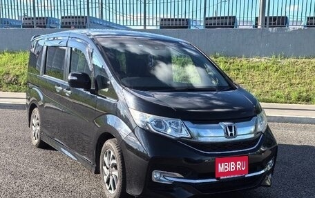 Honda Stepwgn IV, 2016 год, 1 690 000 рублей, 3 фотография