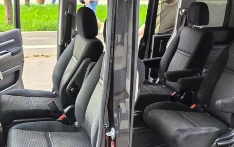 Honda Stepwgn IV, 2016 год, 1 690 000 рублей, 16 фотография