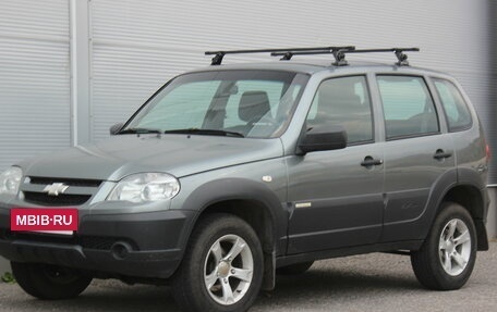 Chevrolet Niva I рестайлинг, 2017 год, 587 000 рублей, 5 фотография