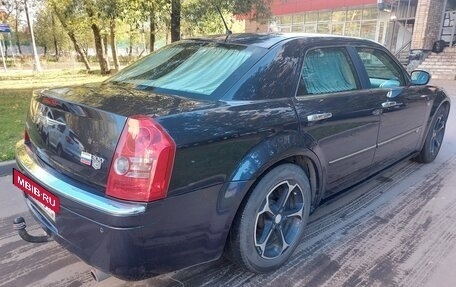 Chrysler 300C II, 2008 год, 650 000 рублей, 3 фотография