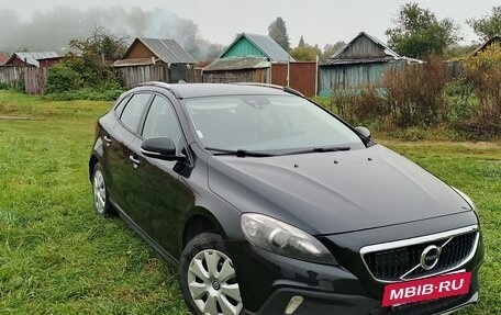 Volvo V40 Cross Country I, 2013 год, 1 249 000 рублей, 2 фотография