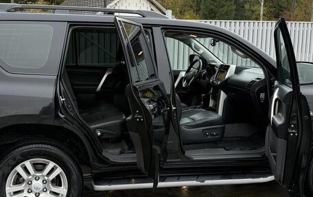 Toyota Land Cruiser Prado 150 рестайлинг 2, 2010 год, 3 100 000 рублей, 3 фотография