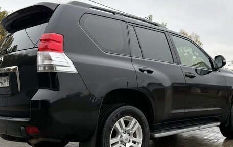 Toyota Land Cruiser Prado 150 рестайлинг 2, 2010 год, 3 100 000 рублей, 2 фотография