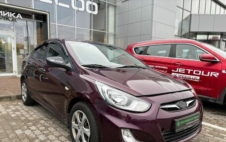 Hyundai Solaris II рестайлинг, 2012 год, 615 000 рублей, 3 фотография