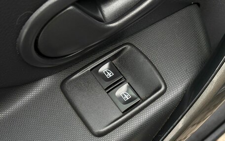 Renault Logan II, 2019 год, 960 000 рублей, 9 фотография