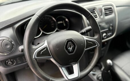 Renault Logan II, 2019 год, 960 000 рублей, 11 фотография