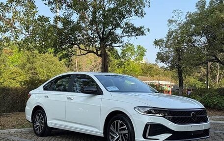 Volkswagen Lavida, 2023 год, 1 515 000 рублей, 2 фотография
