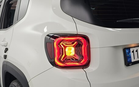 Jeep Renegade I рестайлинг, 2023 год, 1 580 000 рублей, 5 фотография