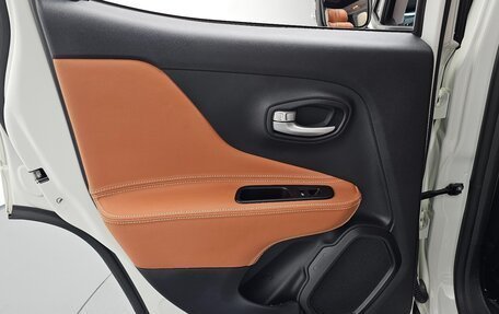 Jeep Renegade I рестайлинг, 2023 год, 1 580 000 рублей, 20 фотография
