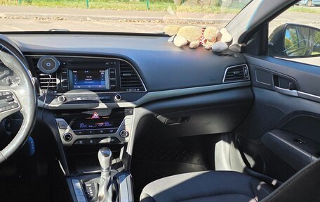 Hyundai Elantra VI рестайлинг, 2017 год, 1 535 000 рублей, 6 фотография