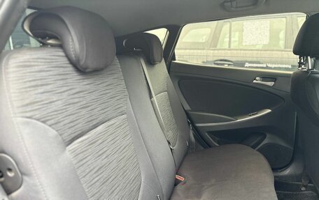 Hyundai Solaris II рестайлинг, 2015 год, 670 000 рублей, 16 фотография