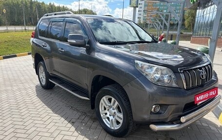 Toyota Land Cruiser Prado 150 рестайлинг 2, 2012 год, 3 069 000 рублей, 2 фотография