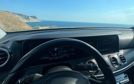 Mercedes-Benz E-Класс, 2016 год, 2 900 000 рублей, 3 фотография