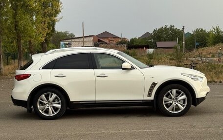 Infiniti QX70, 2014 год, 2 499 000 рублей, 4 фотография