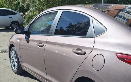 Hyundai Solaris II рестайлинг, 2021 год, 1 500 000 рублей, 1 фотография