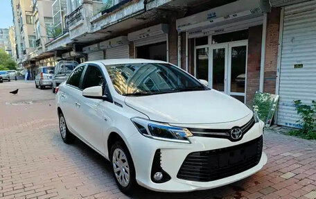 Toyota Vios III, 2022 год, 1 370 000 рублей, 4 фотография