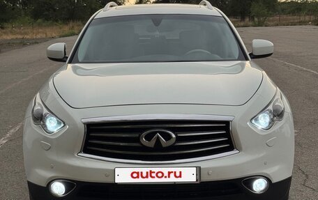 Infiniti QX70, 2014 год, 2 499 000 рублей, 5 фотография