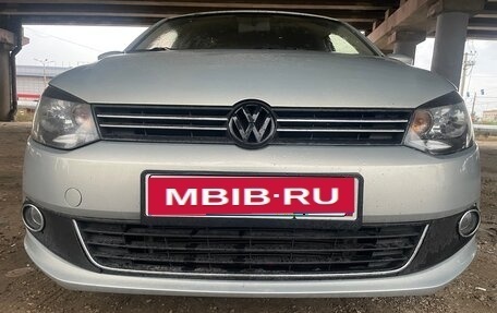 Volkswagen Polo VI (EU Market), 2011 год, 640 000 рублей, 1 фотография