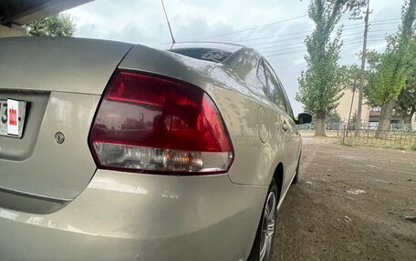 Volkswagen Polo VI (EU Market), 2011 год, 640 000 рублей, 4 фотография