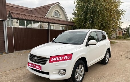 Toyota RAV4, 2011 год, 1 395 000 рублей, 1 фотография