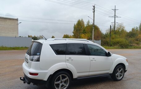 Mitsubishi Outlander III рестайлинг 3, 2010 год, 850 000 рублей, 3 фотография