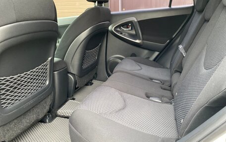 Toyota RAV4, 2011 год, 1 395 000 рублей, 32 фотография
