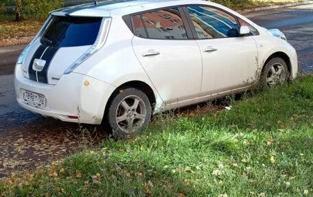 Nissan Leaf I, 2012 год, 950 000 рублей, 2 фотография