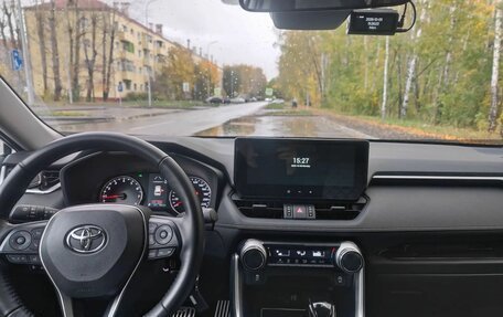 Toyota RAV4, 2025 год, 3 600 000 рублей, 9 фотография