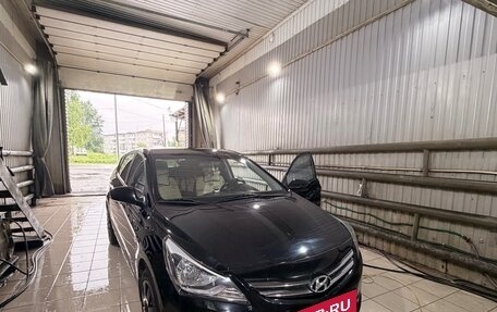 Hyundai Solaris II рестайлинг, 2014 год, 770 000 рублей, 3 фотография