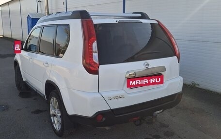 Nissan X-Trail, 2013 год, 900 000 рублей, 2 фотография