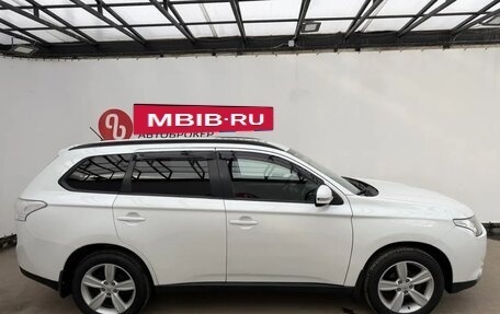 Mitsubishi Outlander III рестайлинг 3, 2013 год, 1 420 000 рублей, 7 фотография