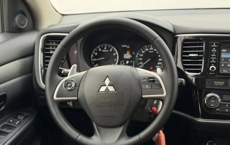 Mitsubishi Outlander III рестайлинг 3, 2013 год, 1 420 000 рублей, 23 фотография
