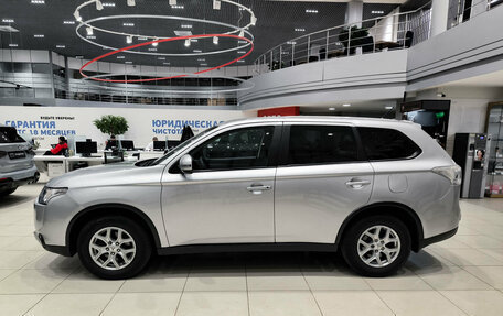 Mitsubishi Outlander III рестайлинг 3, 2014 год, 1 590 000 рублей, 10 фотография