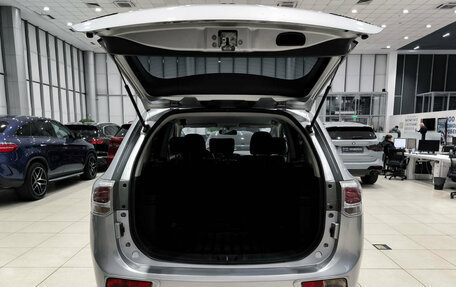 Mitsubishi Outlander III рестайлинг 3, 2014 год, 1 590 000 рублей, 12 фотография