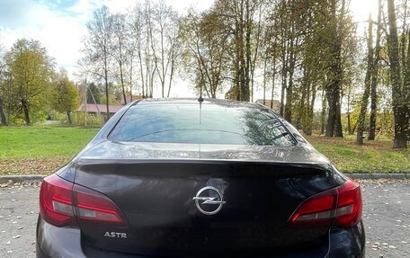 Opel Astra J, 2013 год, 800 000 рублей, 3 фотография