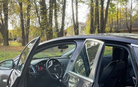 Opel Astra J, 2013 год, 800 000 рублей, 6 фотография