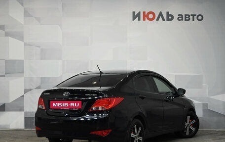 Hyundai Solaris II рестайлинг, 2015 год, 1 100 000 рублей, 5 фотография