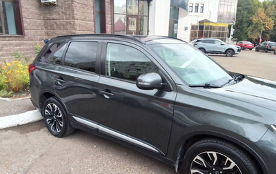 Mitsubishi Outlander III рестайлинг 3, 2022 год, 2 050 000 рублей, 1 фотография