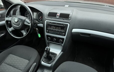 Skoda Octavia, 2011 год, 699 777 рублей, 9 фотография
