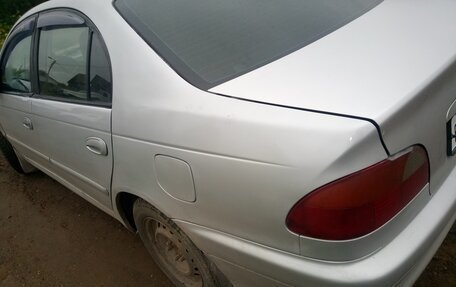 Toyota Avensis III рестайлинг, 1998 год, 270 000 рублей, 6 фотография
