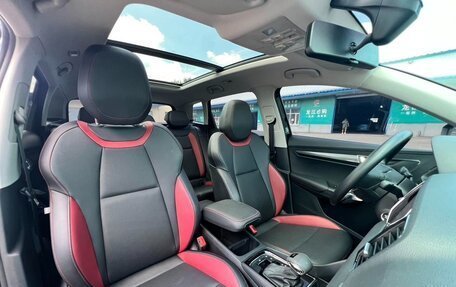 Skoda Karoq I, 2023 год, 2 050 000 рублей, 15 фотография
