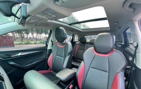 Skoda Karoq I, 2023 год, 2 050 000 рублей, 14 фотография
